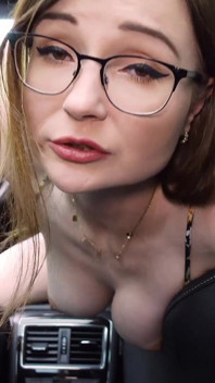 Pozor, policie !! Venkovní přistižena při sexu v autě