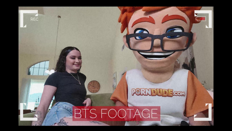 PornDudeCasting: 이제 엄마가 널 좋아하는지 알아