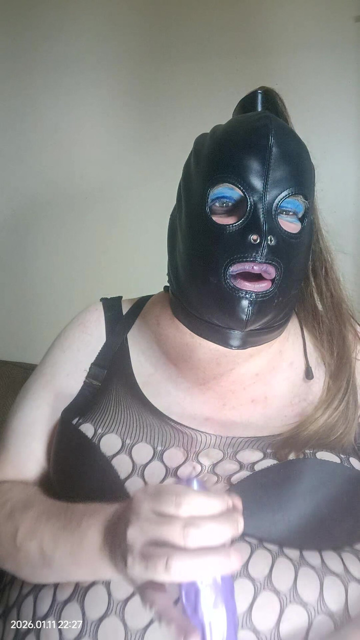 Stephanie-Nicole-TV: BBW TV Zabawy z fioletowym dildo