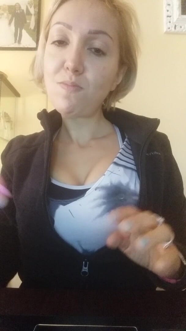 savannahamatoriale: Лижет виноград