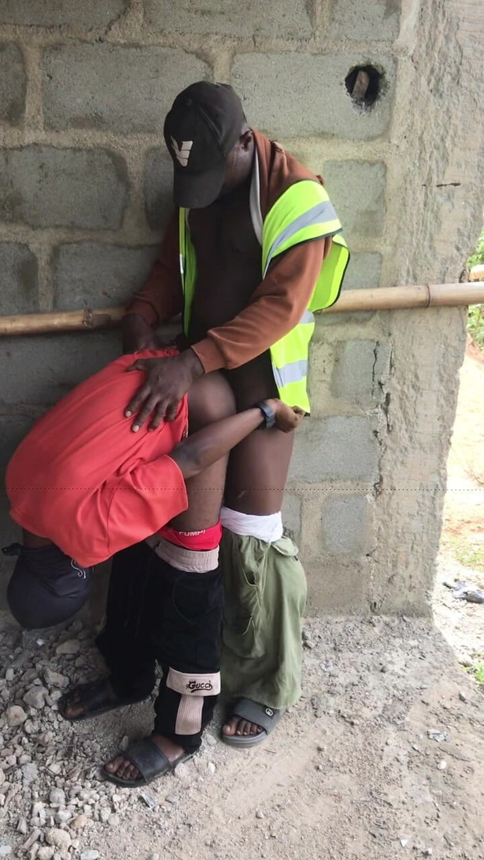 Sexylary: 배다른아빠가 의붓아빠를 공장 현장으로 데려가는 방법