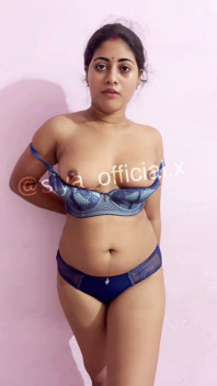 Siya bhabhi ngentot dan fingering memek hindi
