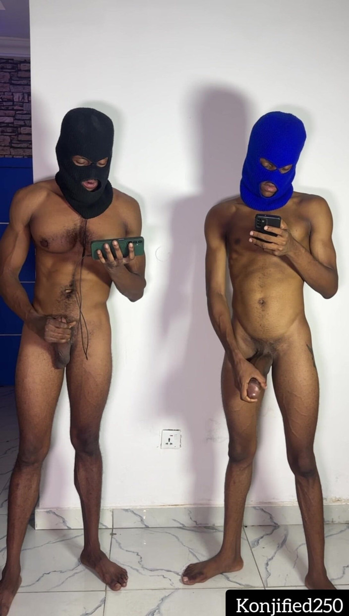 Konjified250: Мастурбирую с моим возбужденным приятелем