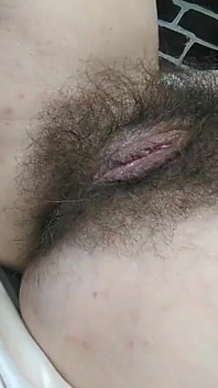 La casalinga russa si masturba per l'amante