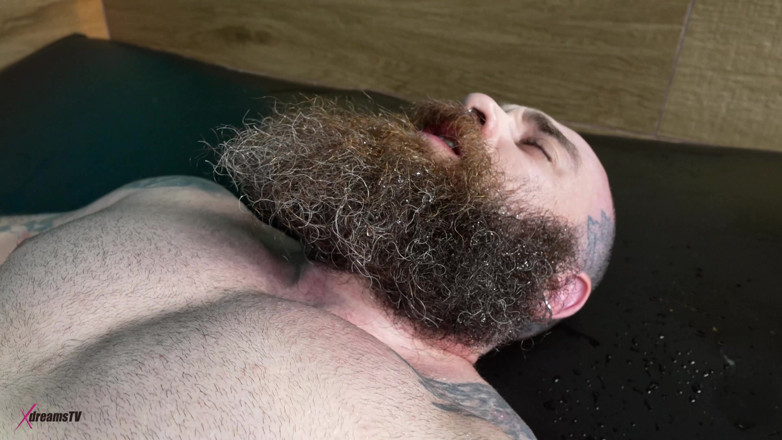 XdreamsTV - Hand Jobbers: Богиня королеви - золота дрочка руками