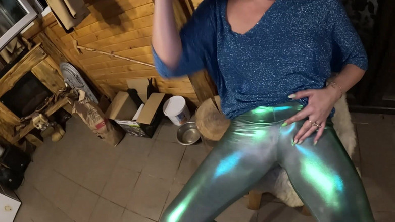 MilfyCalla: Deep Blow-job e Cum Play em My Shiny Cameltoe 285