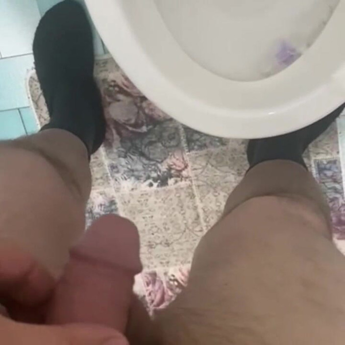Hakanbeyzade: トルコの毛深いペニスのおしっこ動画