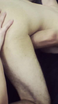 Aksi hot lesbian cewek semok latino evan hayek, david dan brandon yang lagi asik seks threesome