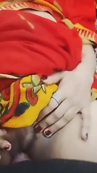 Sexy Bangoli MILF Bhabhi Gets Hard Fucked by Her Servant