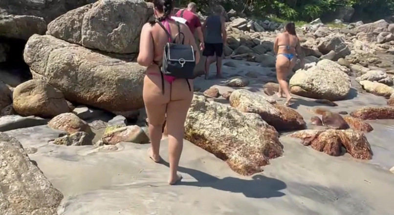 Lidi Ferrari: Hot Brunettes in Thong Bikini on the Trail of the...