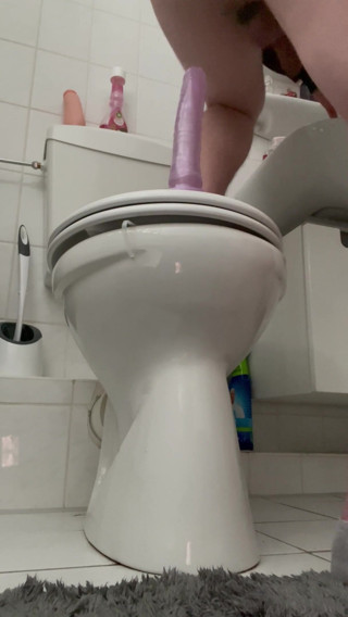 Julian Alexander Scherschinski: Dildo humping Pt. 2