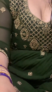 Indianca Rashmika Sexy și soția sexy vrea să se joace cu pula îi place muia și să fie futută