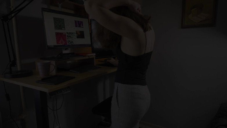 Teasecombo 4K: Seksowny współpracownik w obcisłych spodniach dokucza tyłek i majtki z...