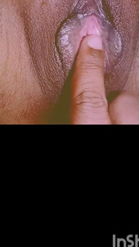 Kawan Awek Panas Dan Seksi Berkongkek Keras Dalam Malam Penuh