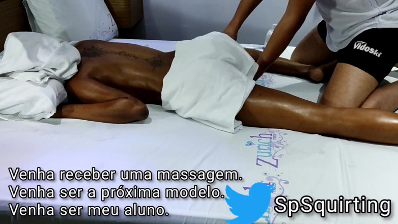 Squirting Sp: Massage d’une jeune femme squirteuse n° 19, massage, petits seins