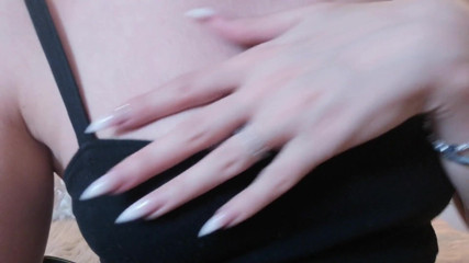 Erotic Tanya: 巨大娘とおっぱい!