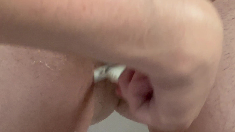 EeveeXo: Une MILF pulpeuse se rase la chatte