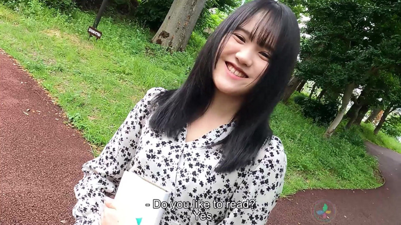 Tenshigao: 堀田芽衣は女子大生で、セックスの体位を試してみに来ました