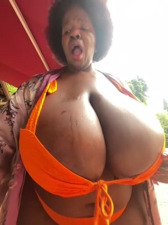 Legendary Booty Overdose: Komm, ich wärm mich