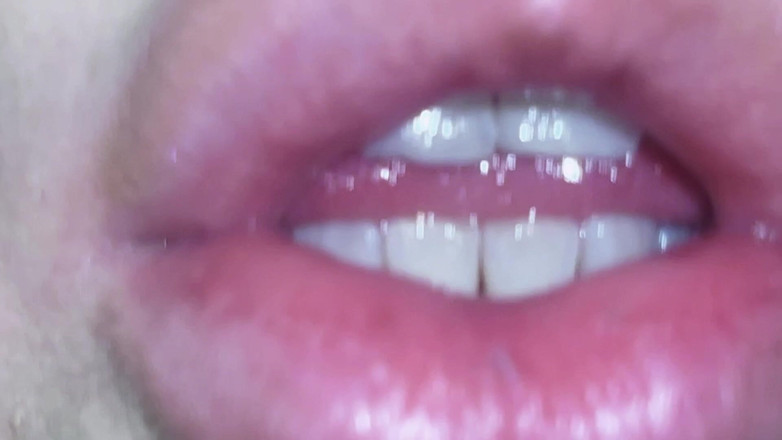 Sultry Silvea: Smyslná Silvea Eye a Uvula Fetiš