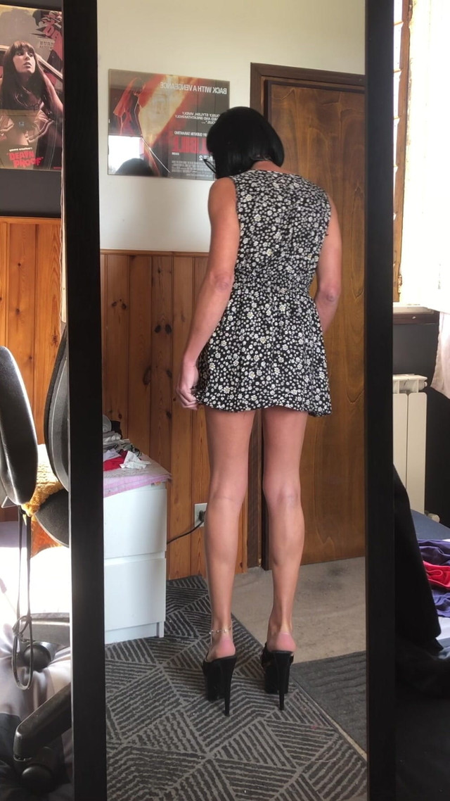 Tanned and Skinny Mature Sissy (Andreina Naty)