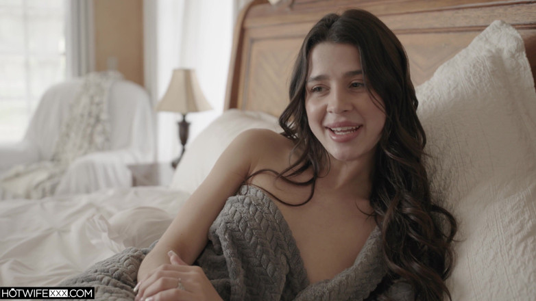 HotwifeXXX: In the room - with my hotwife - interviews