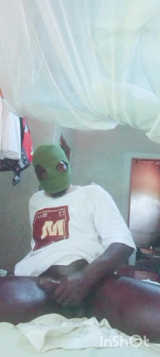 Hongi: Un mandingo noir africain montre comment jouir en 7 minutes quand...