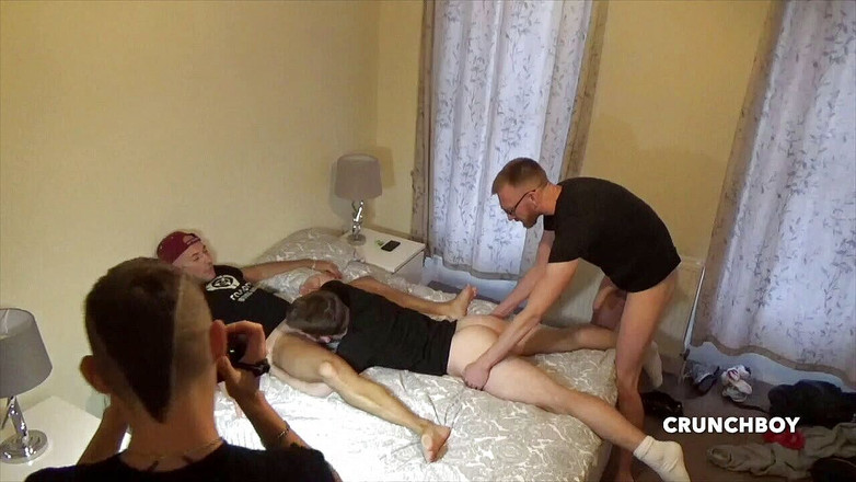 Home web camera: Il ragazzo troia viene doppiamente scopata e si fa una...