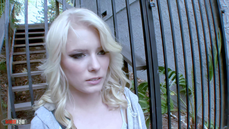 Porn-World: This Petite Blonde Has a Very Deep Throat!
