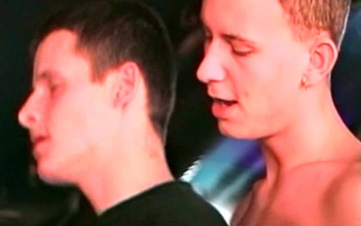 Gay vintage vibes: Fiery Men in Heat # 7