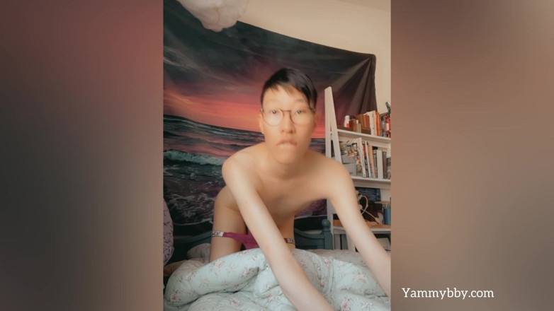 Yammybby: Gigoloul tatălui vitreg