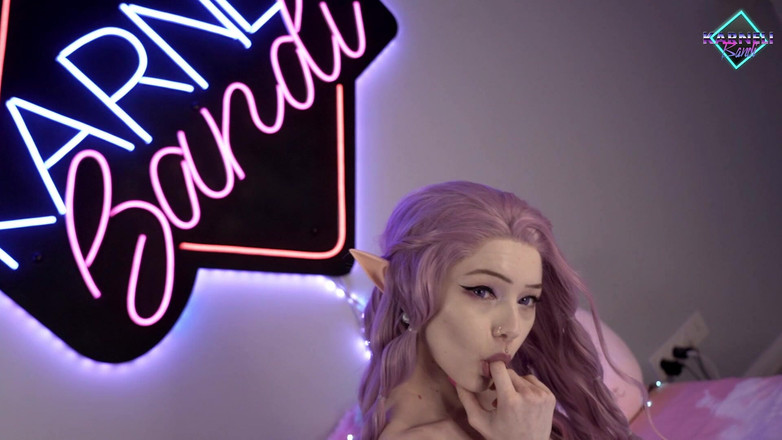 Karneli Bandi: エルフが穴で遊ぶ