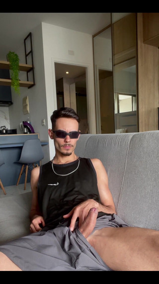 Heitor Bauman OFC:  Я пришла домой из спортзала