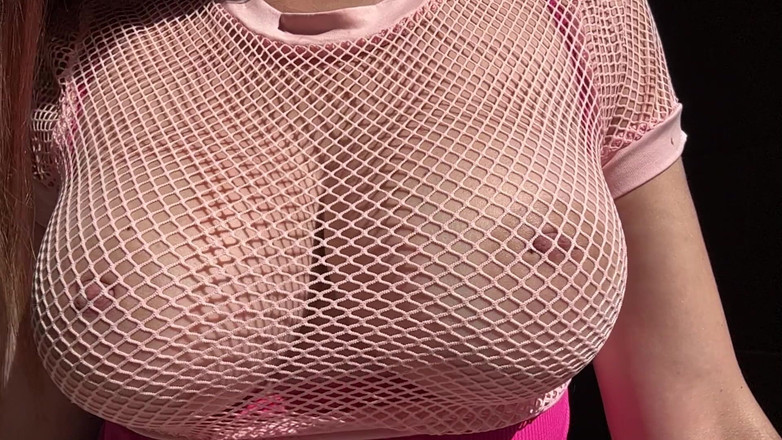 Artemisia Love: Italiana peituda milf Artemisia Love mostrando seus peitões com tesão...