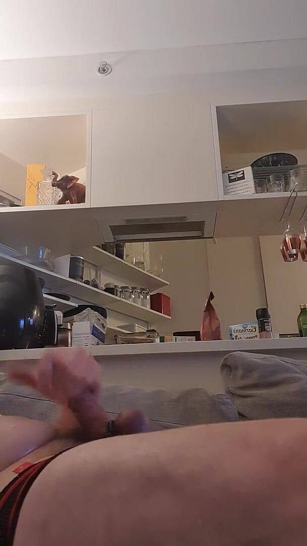 Home Jerk (Sydgayboy)