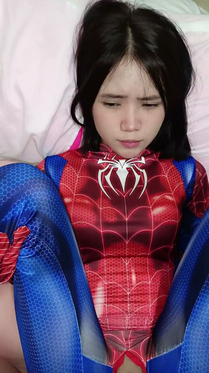 HiddenVibes69: Sipdergirl Home Cumming - Fucked by Peter Fucker