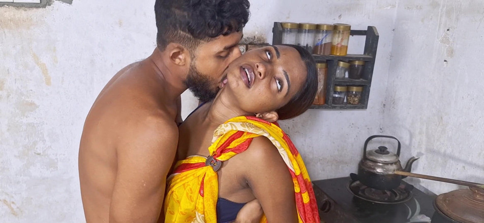Shashi X: Je baise mes gros nichons, belle demi-sœur indienne hindi, vidéo...