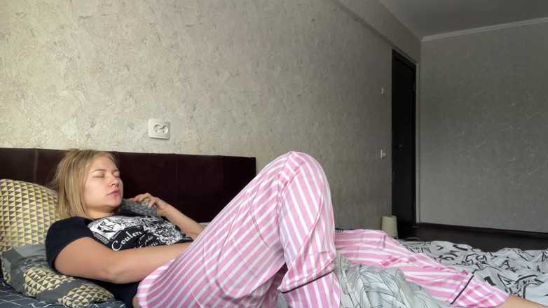 Stacy_via: Moje macecha byla ponechána sama doma a dvakrát se vystříkala