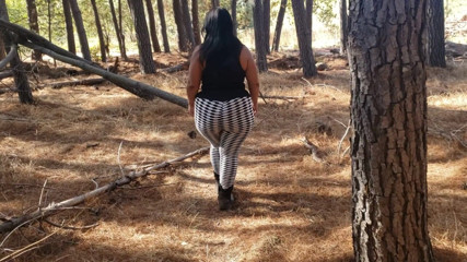 Riderqueen: Big ass walking in forest