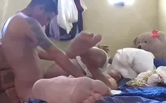 Hàng xóm thẳng thắn của tôi đến thăm tôi bí mật từ bạn gái của anh ấy