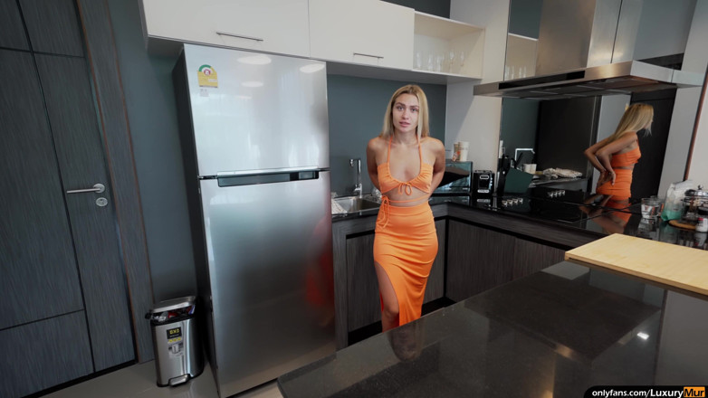 ReplayXXXLady: Sexual Pleasures with a Young Stepmom in the Kitchen