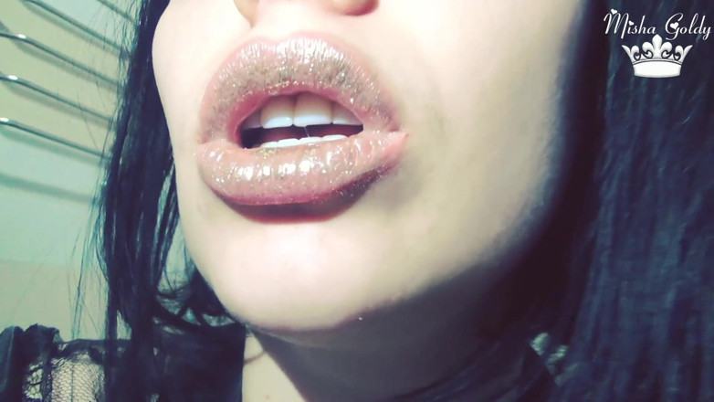 Goddess Misha Goldy: Buze aurii