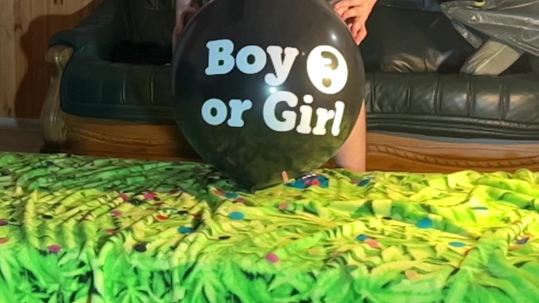 BeachBallsDuo: (cr-2) 16 enorme 60-100 cm zeer dikke ballonnen verpletterd door zijn konten! 2...