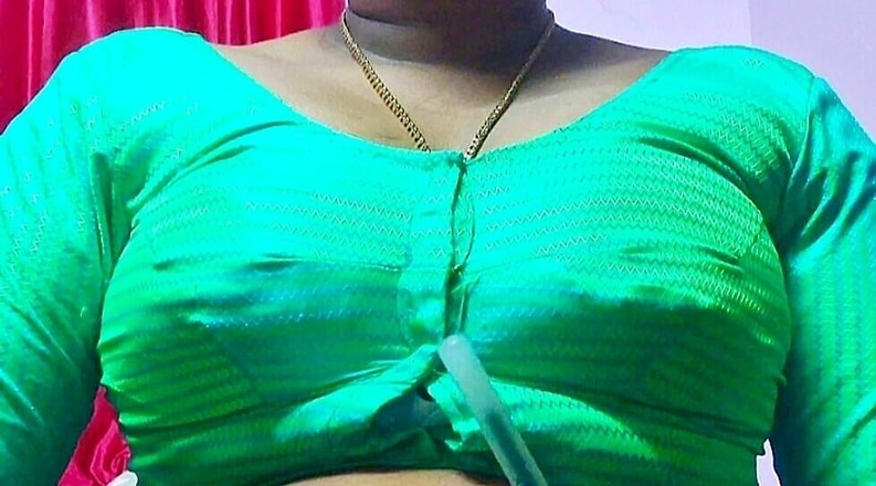 Desi Mohini: Heiße MILF-tante porno episode 2