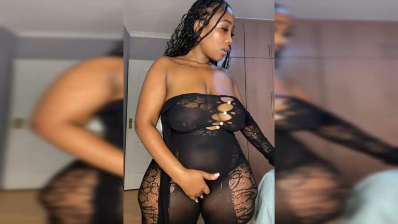 Legendary Booty Overdose: BBW Squirts Masturbating &amp; Stripteasing