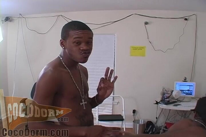 CocoDorm: Breion Diamond &amp; Merecio