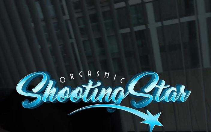 Shooting Star: Развращая соседку по плоскому члену страпоном большой черный член