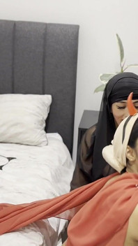 Arrapate hijabis dall'inferno trio di halloween