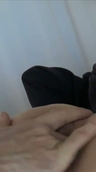 Dziwka pieprzy sok w Jockstrapie