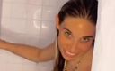 Sarah Starr 2020: Suamiku dan teman-temannya lagi mandi bareng-bareng di rumah!